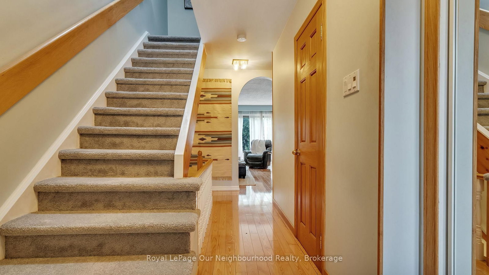 Townhouse for sale at 616 Forestwood Crescent, Burlington, Ontario, L7L 4K5 - Appleby - MLS: W12824710