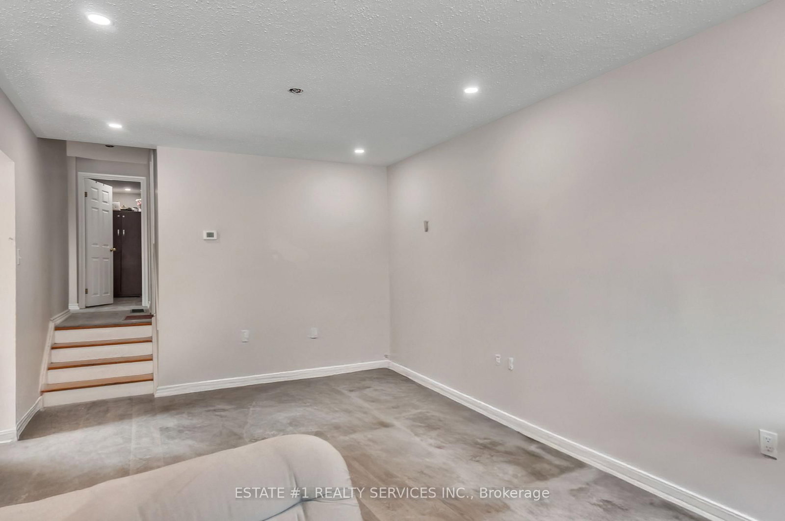 Semi-Detached House for sale at 116 Addington Crescent, Brampton, Ontario, L6T 2R5 - Avondale - MLS: W12825450