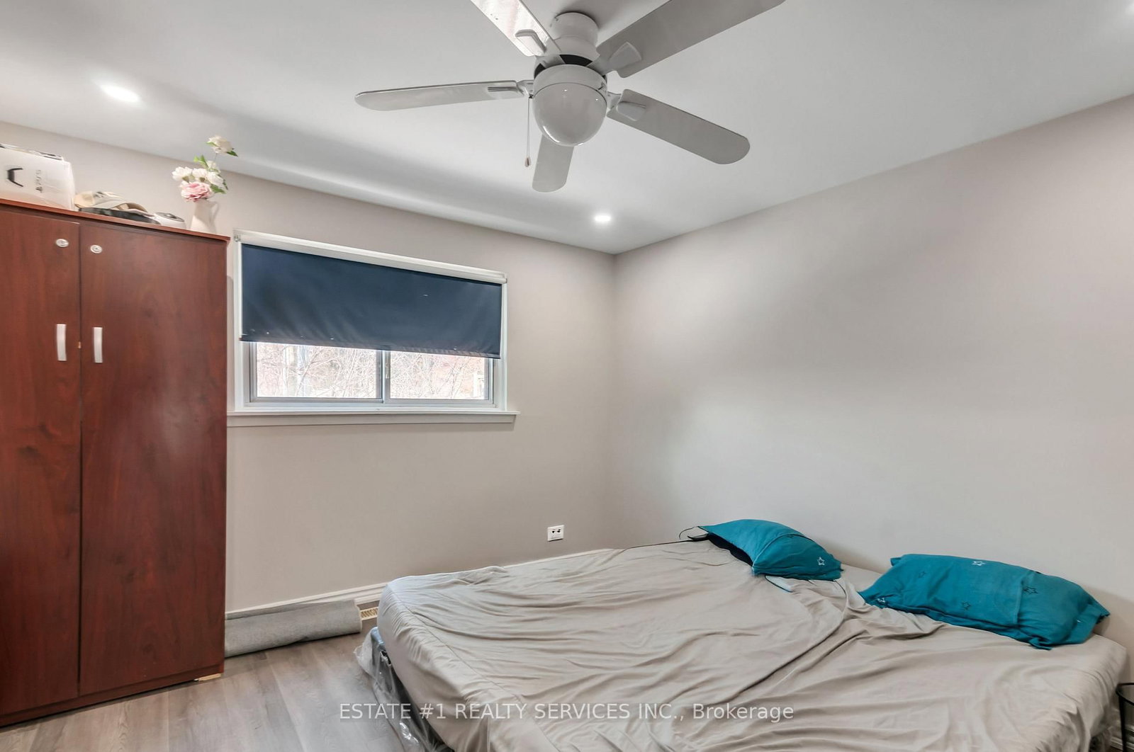 Semi-Detached House for sale at 116 Addington Crescent, Brampton, Ontario, L6T 2R5 - Avondale - MLS: W12825450