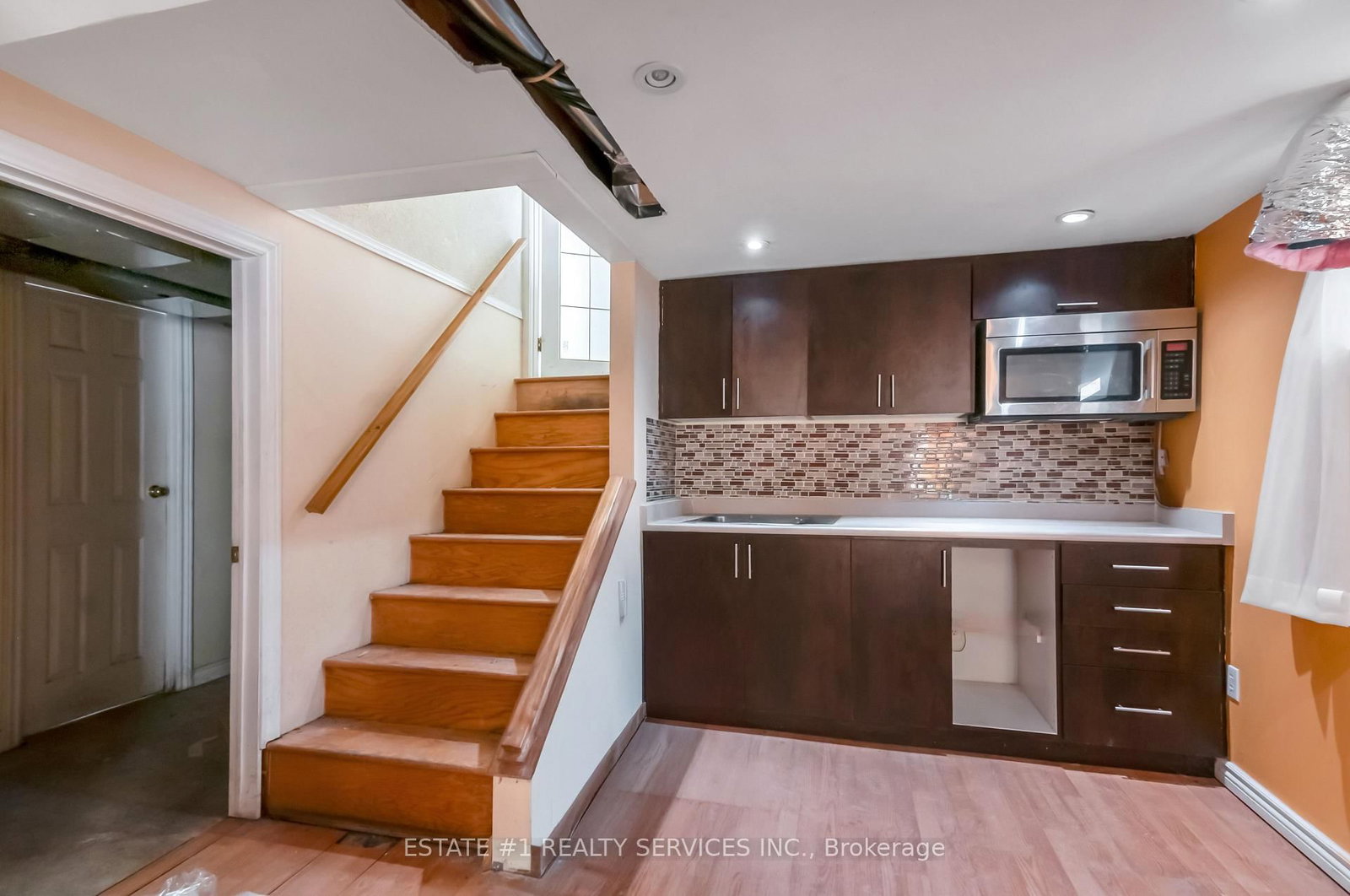 Semi-Detached House for sale at 116 Addington Crescent, Brampton, Ontario, L6T 2R5 - Avondale - MLS: W12825450