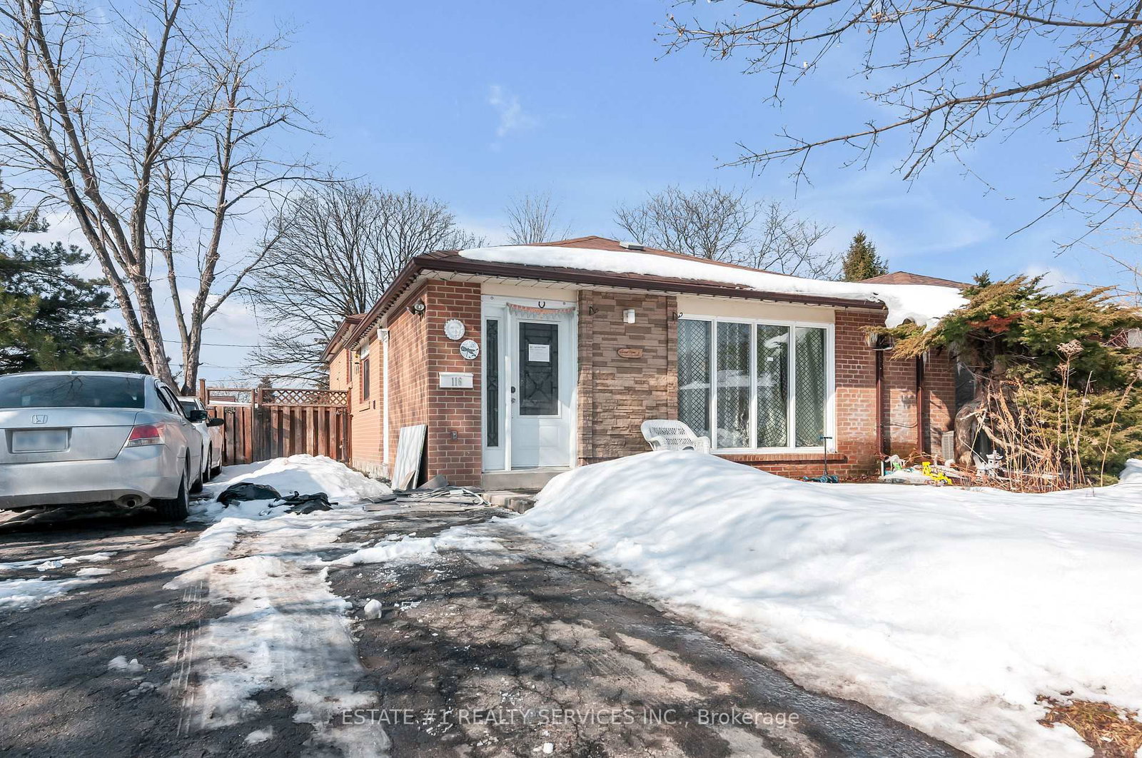 Semi-Detached House for sale at 116 Addington Crescent, Brampton, Ontario, L6T 2R5 - Avondale - MLS: W12825450