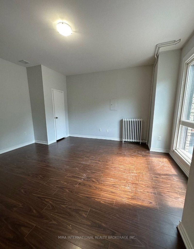 101 - 70 Melbourne Ave, Toronto, M6K 1K7 | Image 3