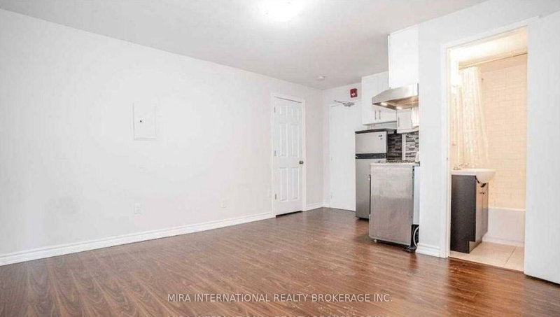 103 - 70 Melbourne Ave, Toronto, M6K 1K7 | Image 3