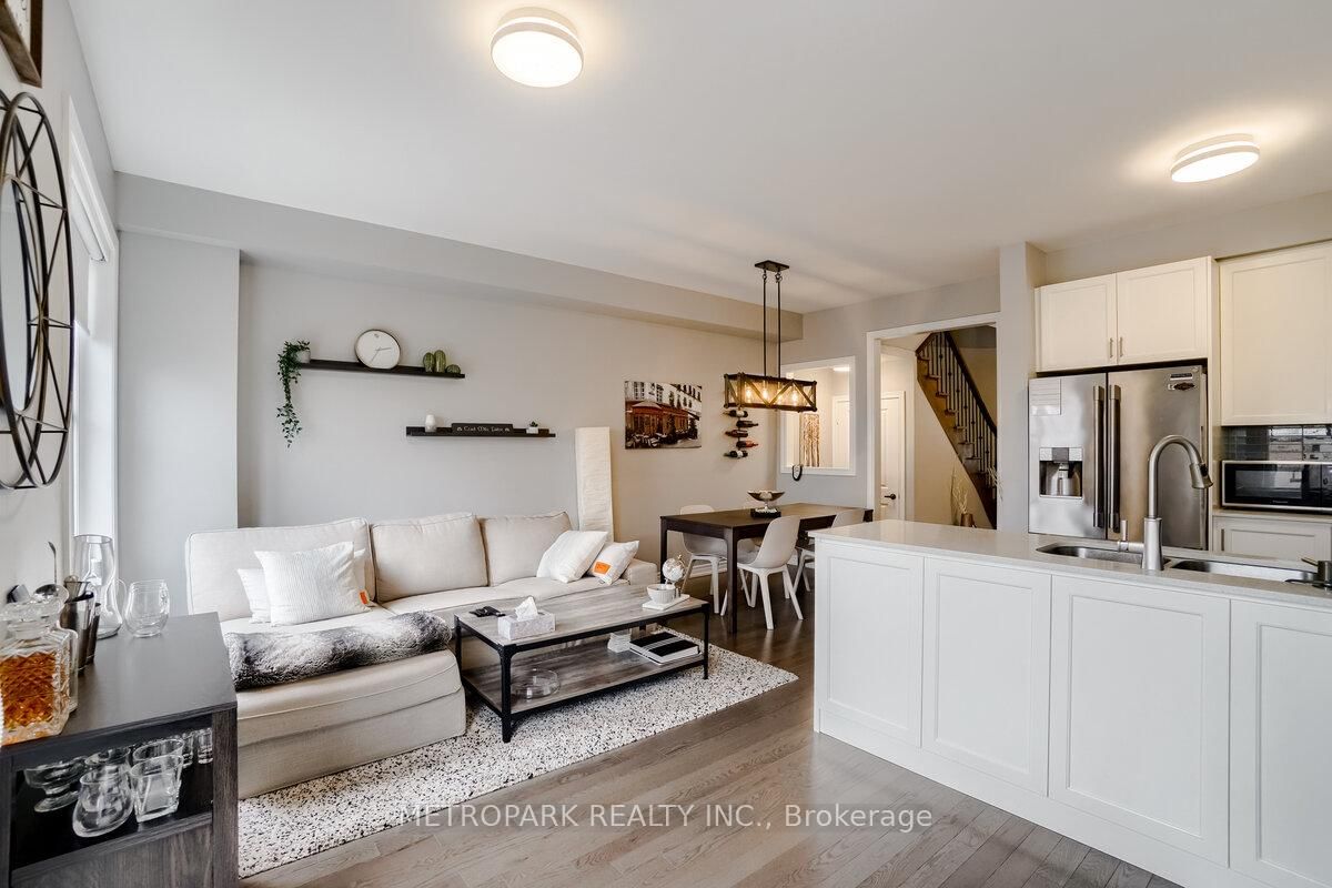 Townhouse for sale at 34 Morra Avenue, Caledon, Ontario, L7E 4K5 - Bolton East - MLS: W12826062