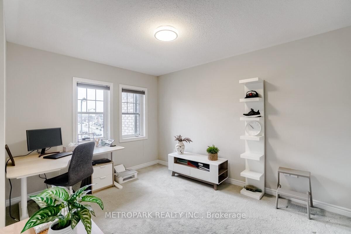 Townhouse for sale at 34 Morra Avenue, Caledon, Ontario, L7E 4K5 - Bolton East - MLS: W12826062