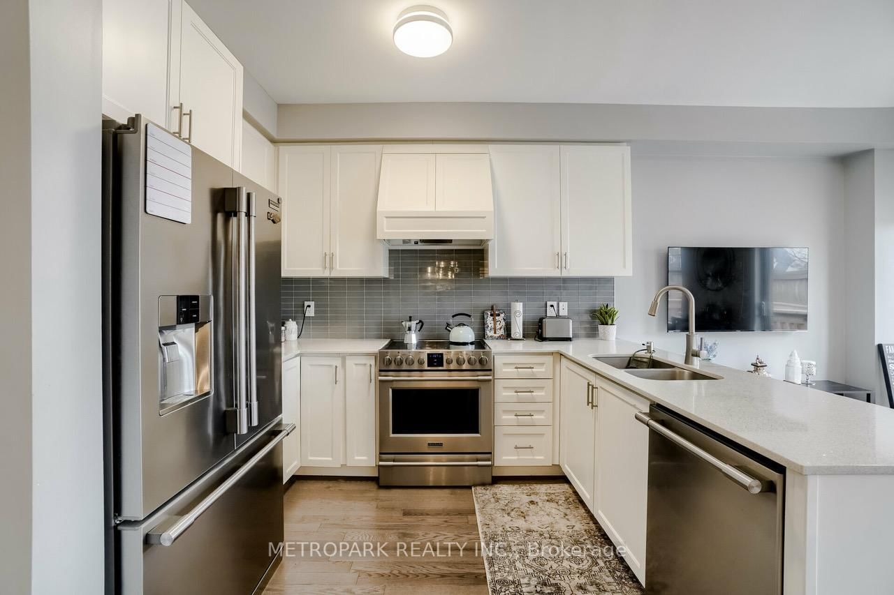 Townhouse for sale at 34 Morra Avenue, Caledon, Ontario, L7E 4K5 - Bolton East - MLS: W12826062