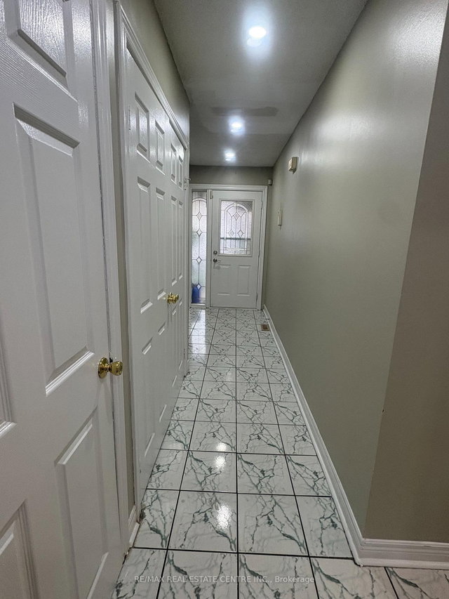 199 - 199 Baronwood Court