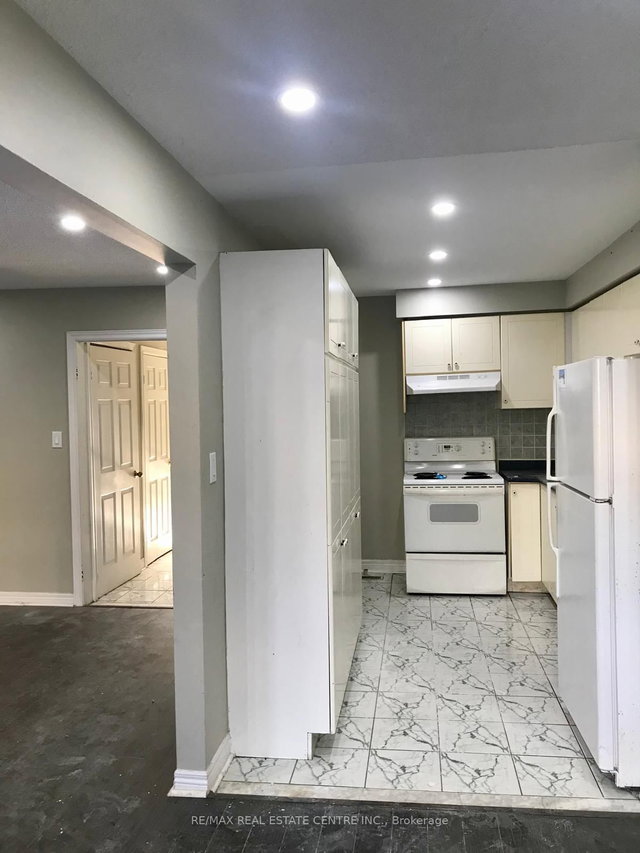 199 - 199 Baronwood Court