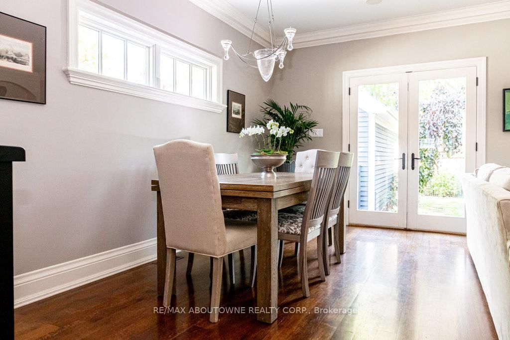 Detached House for sale at 44 Head Street, Oakville, Ontario, L6K 1L5 - Central - MLS: W12826420