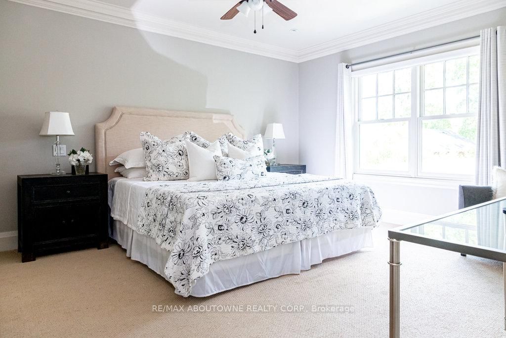 Detached House for sale at 44 Head Street, Oakville, Ontario, L6K 1L5 - Central - MLS: W12826420