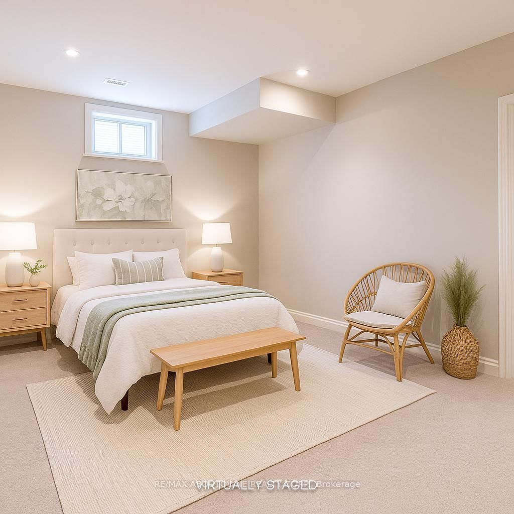 Detached House for sale at 44 Head Street, Oakville, Ontario, L6K 1L5 - Central - MLS: W12826420