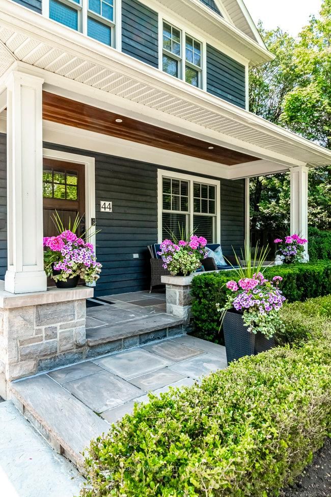 Detached House for sale at 44 Head Street, Oakville, Ontario, L6K 1L5 - Central - MLS: W12826420