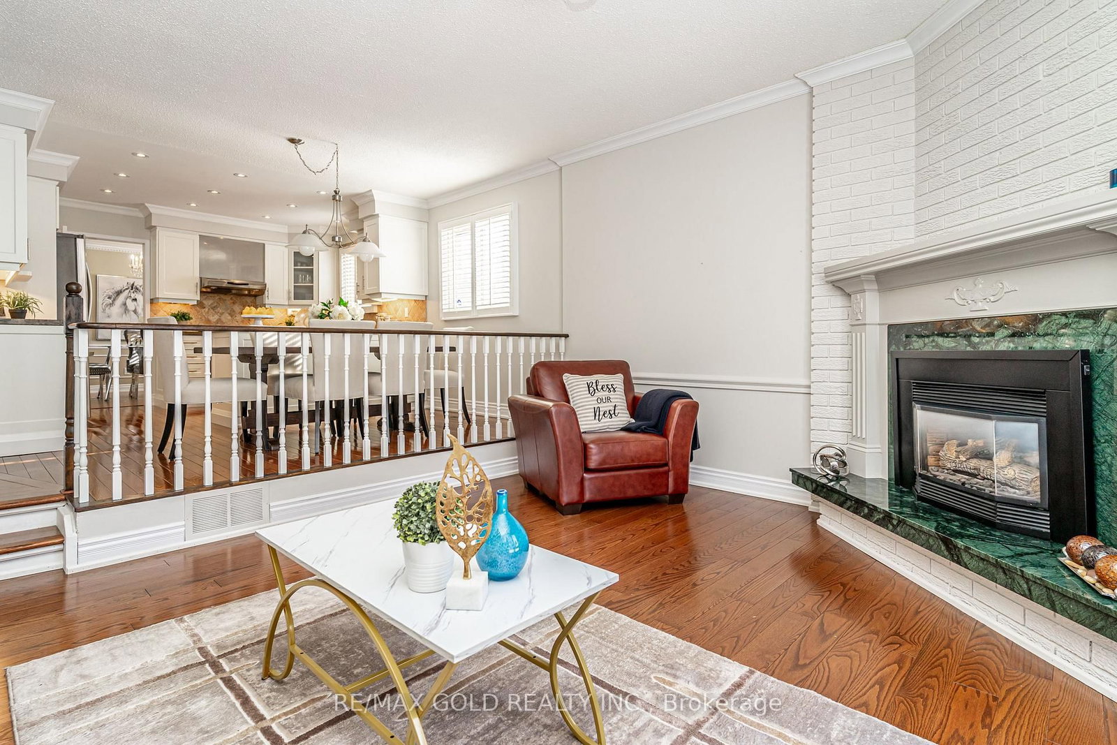 Detached House sold at 7 Oldham Crescent, Brampton, Ontario, L6Z 1W2 - Snelgrove - MLS: W12826724