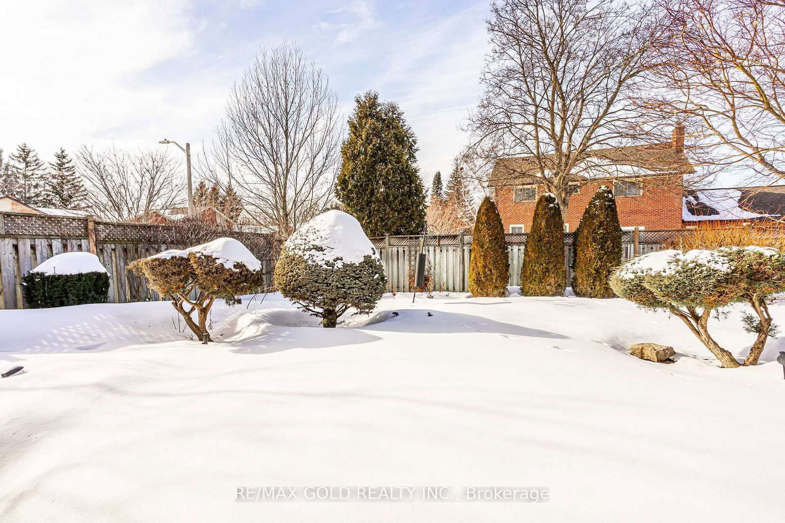 Detached House sold at 7 Oldham Crescent, Brampton, Ontario, L6Z 1W2 - Snelgrove - MLS: W12826724