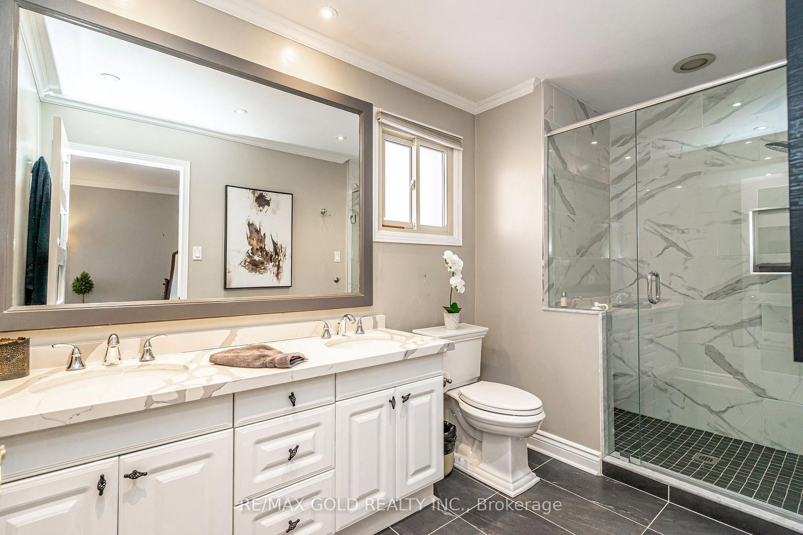 Detached House sold at 7 Oldham Crescent, Brampton, Ontario, L6Z 1W2 - Snelgrove - MLS: W12826724