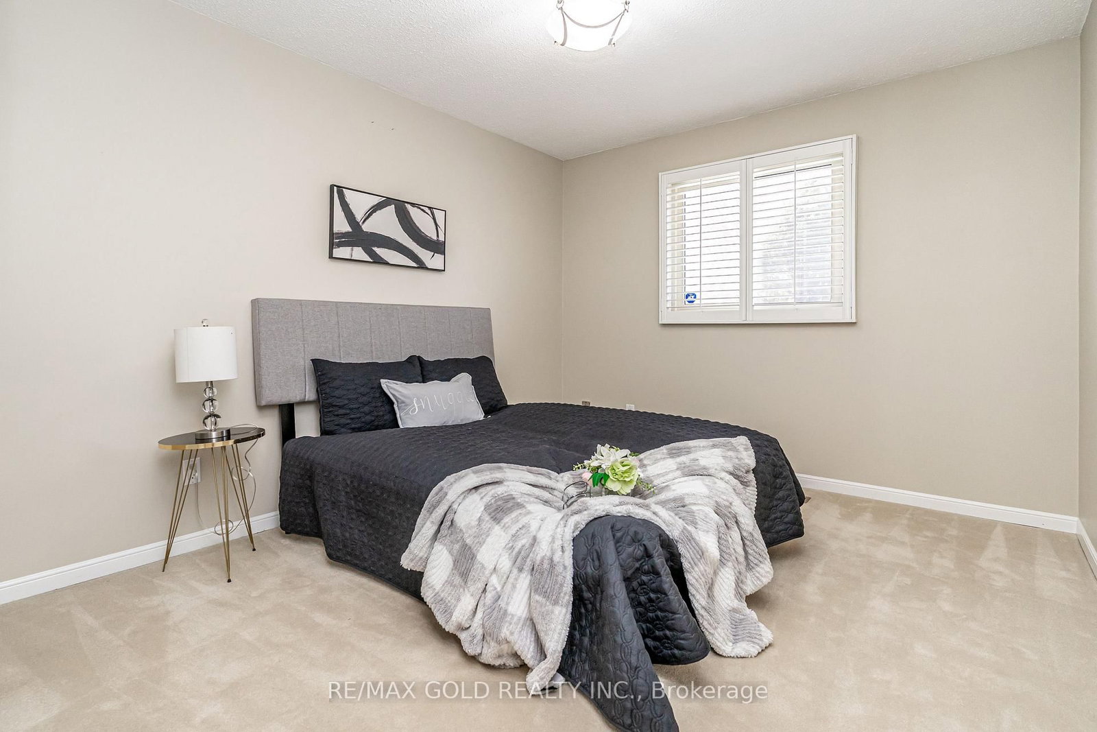 Detached House sold at 7 Oldham Crescent, Brampton, Ontario, L6Z 1W2 - Snelgrove - MLS: W12826724