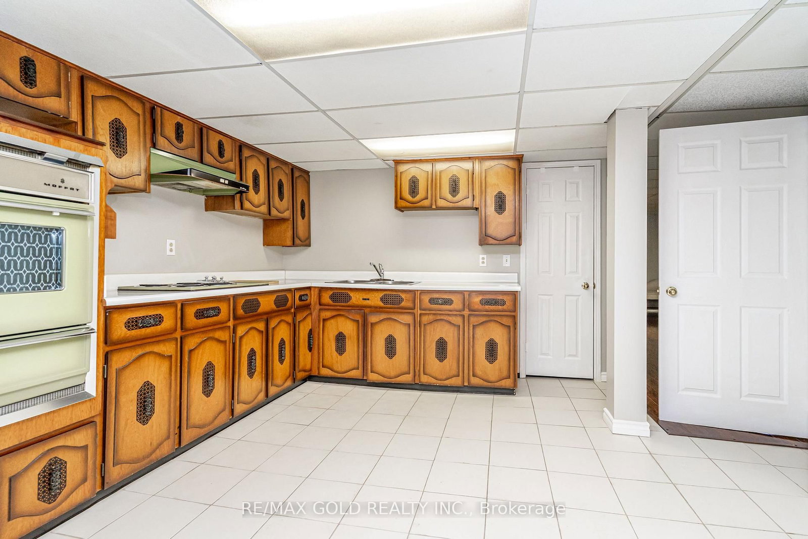 Detached House sold at 7 Oldham Crescent, Brampton, Ontario, L6Z 1W2 - Snelgrove - MLS: W12826724