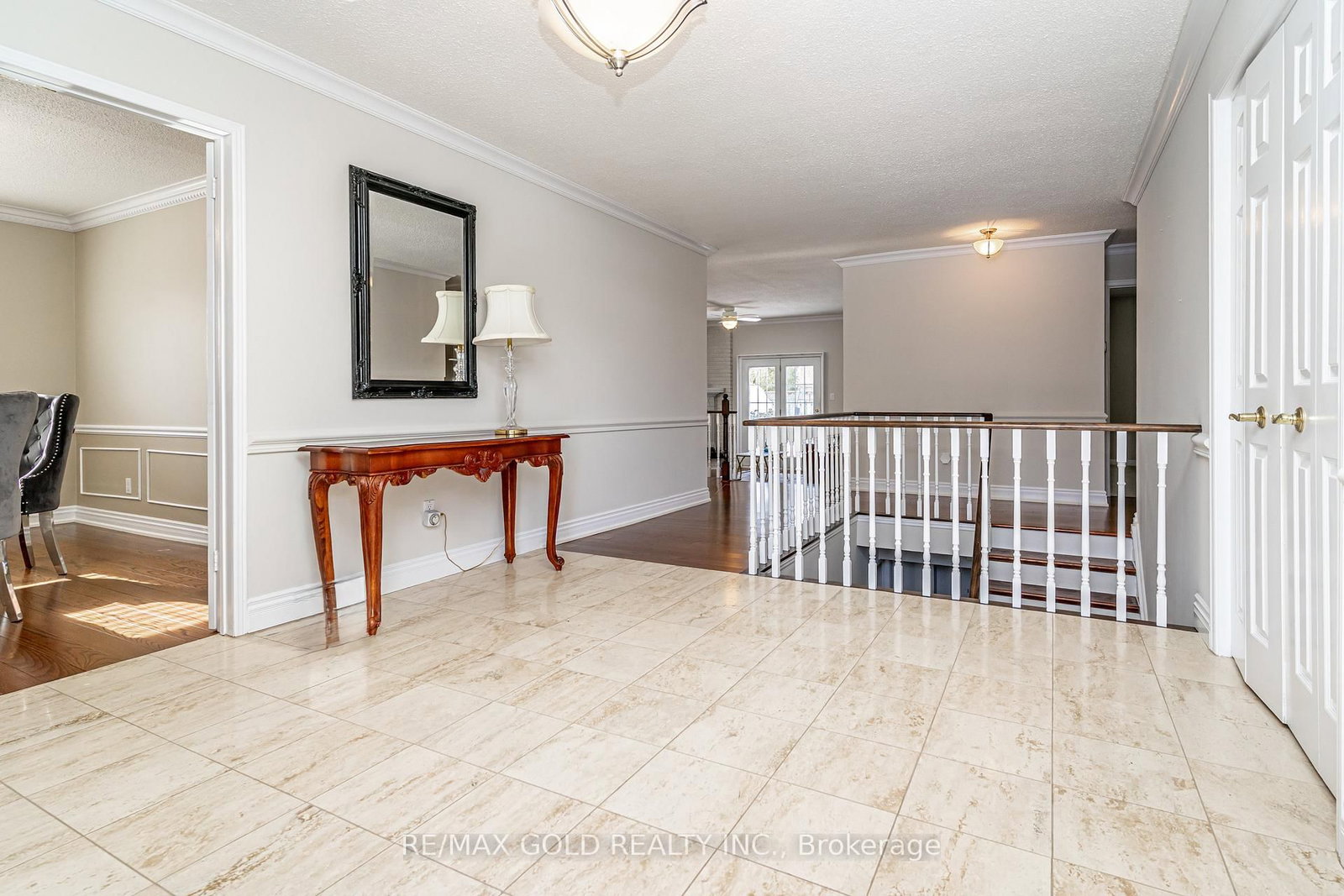 Detached House sold at 7 Oldham Crescent, Brampton, Ontario, L6Z 1W2 - Snelgrove - MLS: W12826724