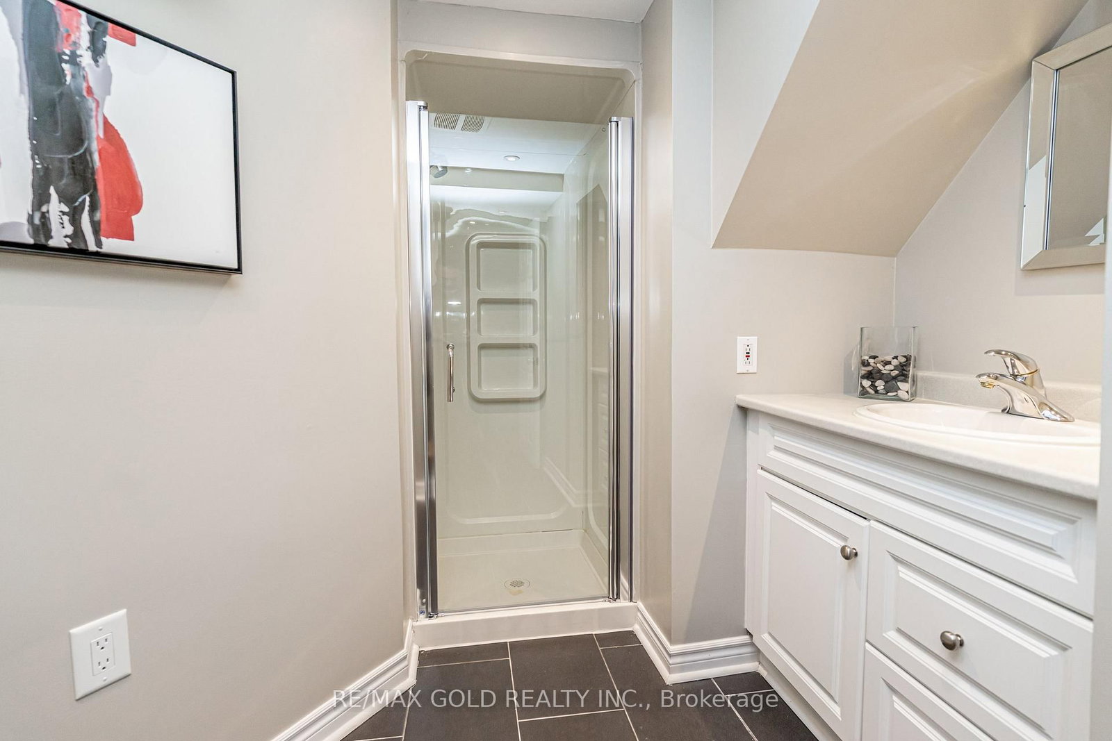 Detached House sold at 7 Oldham Crescent, Brampton, Ontario, L6Z 1W2 - Snelgrove - MLS: W12826724