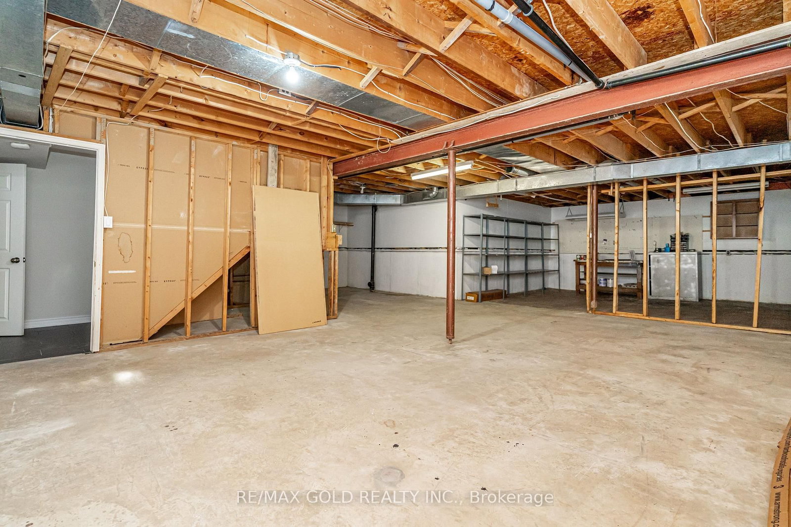 Detached House sold at 7 Oldham Crescent, Brampton, Ontario, L6Z 1W2 - Snelgrove - MLS: W12826724