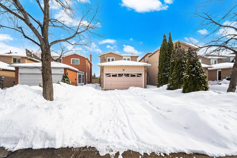 237 Bufford Dr, Brampton, L6Y 4W1 | Image 2