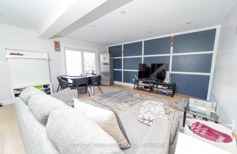 3 Holmstead Crt, Brampton, L6S 1R9 | Image 2