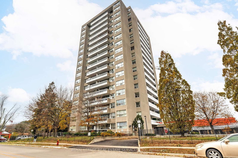 602 - 2263 Marine Dr, Oakville, L6L 5K1 | Image 2