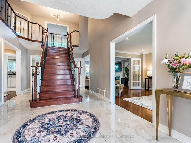 1206 Glenashton Drive