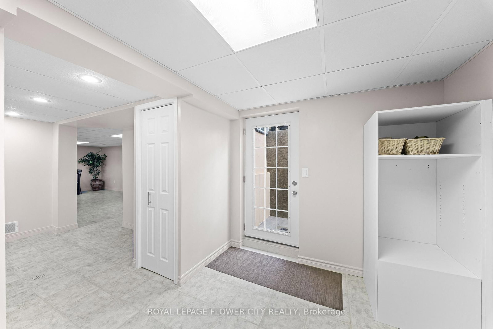 Detached House for sale at 60 Newgreen Crescent, Brampton, Ontario, L6S 4Y5 - Westgate - MLS: W12827762