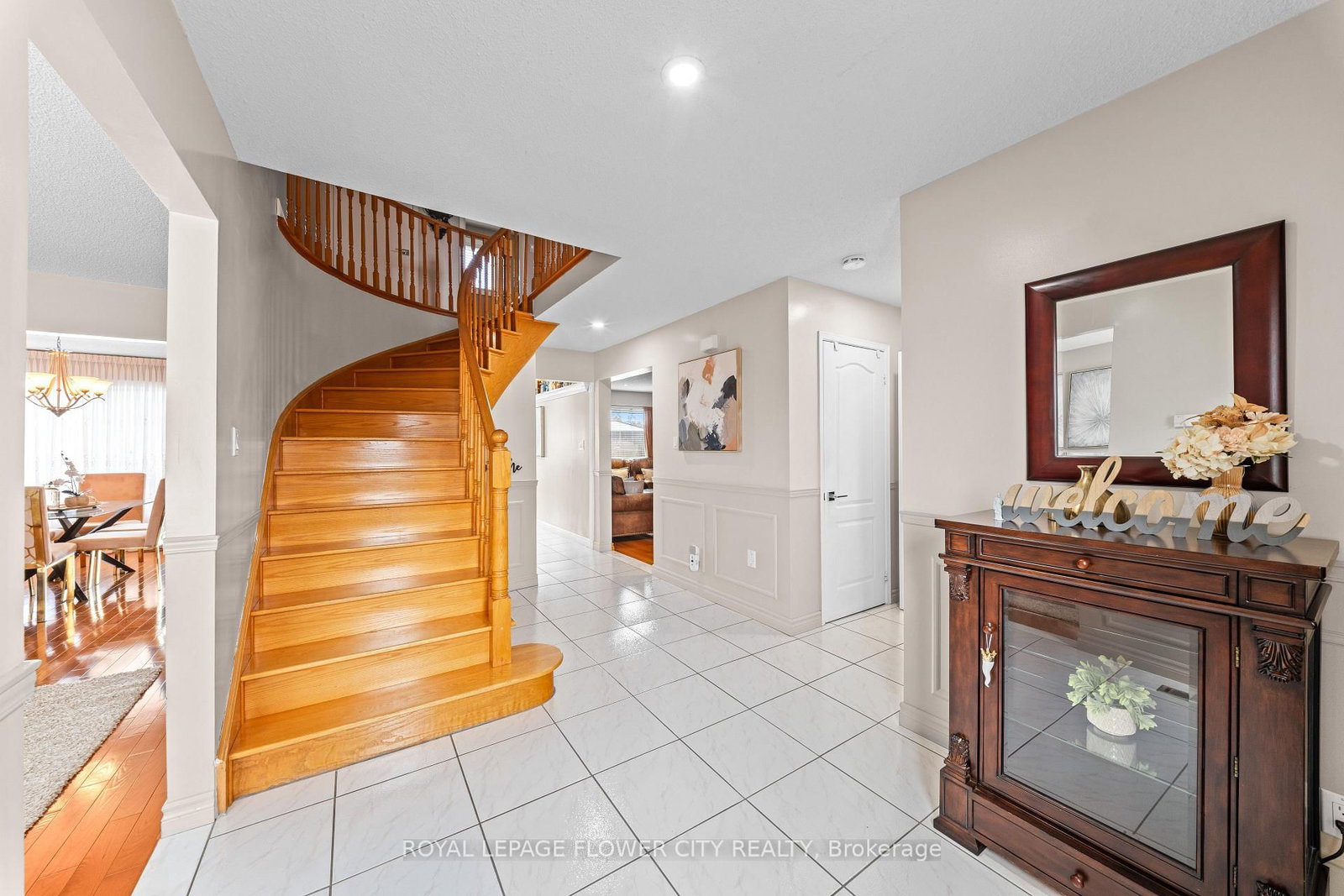 Detached House for sale at 60 Newgreen Crescent, Brampton, Ontario, L6S 4Y5 - Westgate - MLS: W12827762