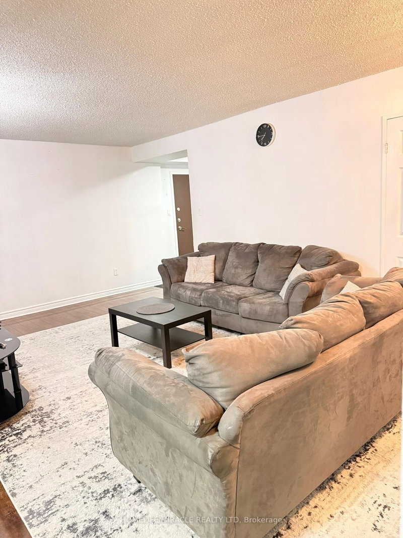 409 - 5 Lisa St, Brampton, L6T 4T4 | Image 3