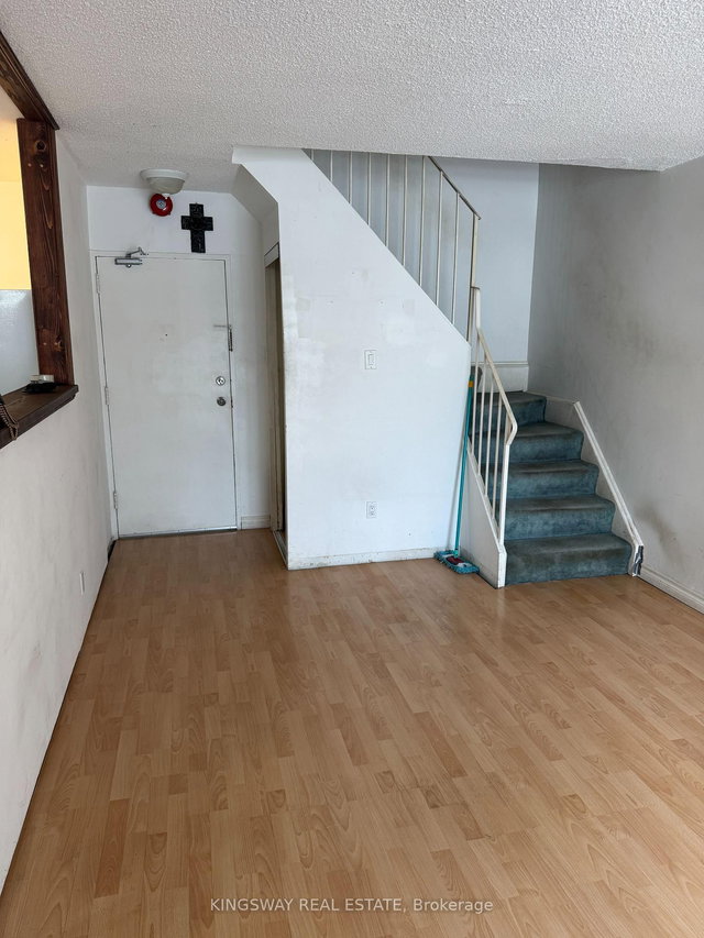 347 - 1395 Williamsport Drive