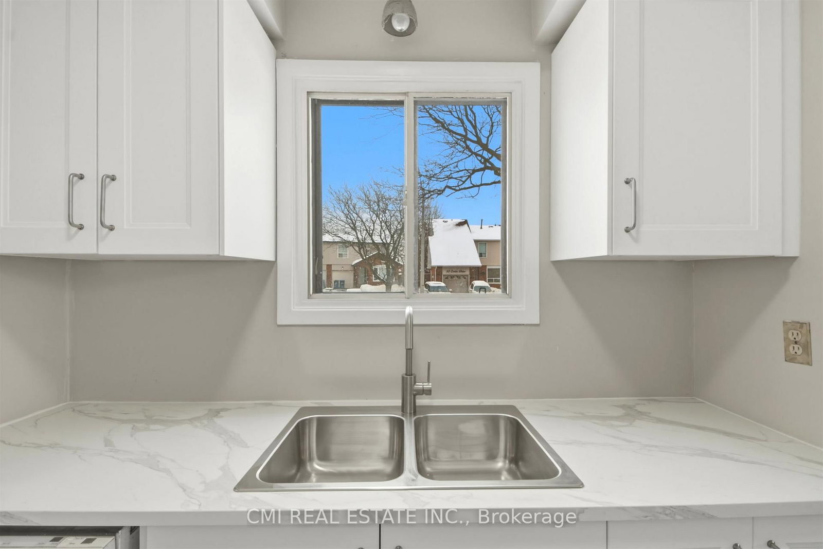 Semi-Detached House for sale at 47 Carter Drive, Brampton, Ontario, L6V 3N4 - Brampton North - MLS: W12828670