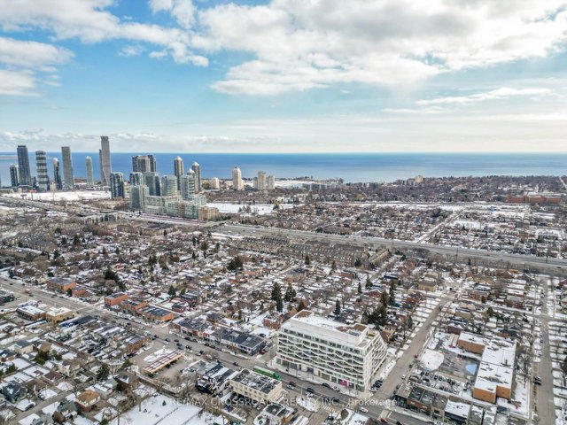 511 - 689 The Queensway Street