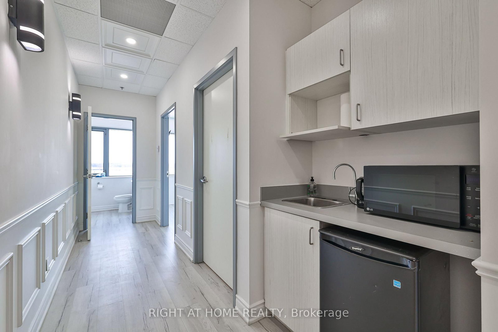 3075 Hospital Gate, Unit 414 - Photo 20