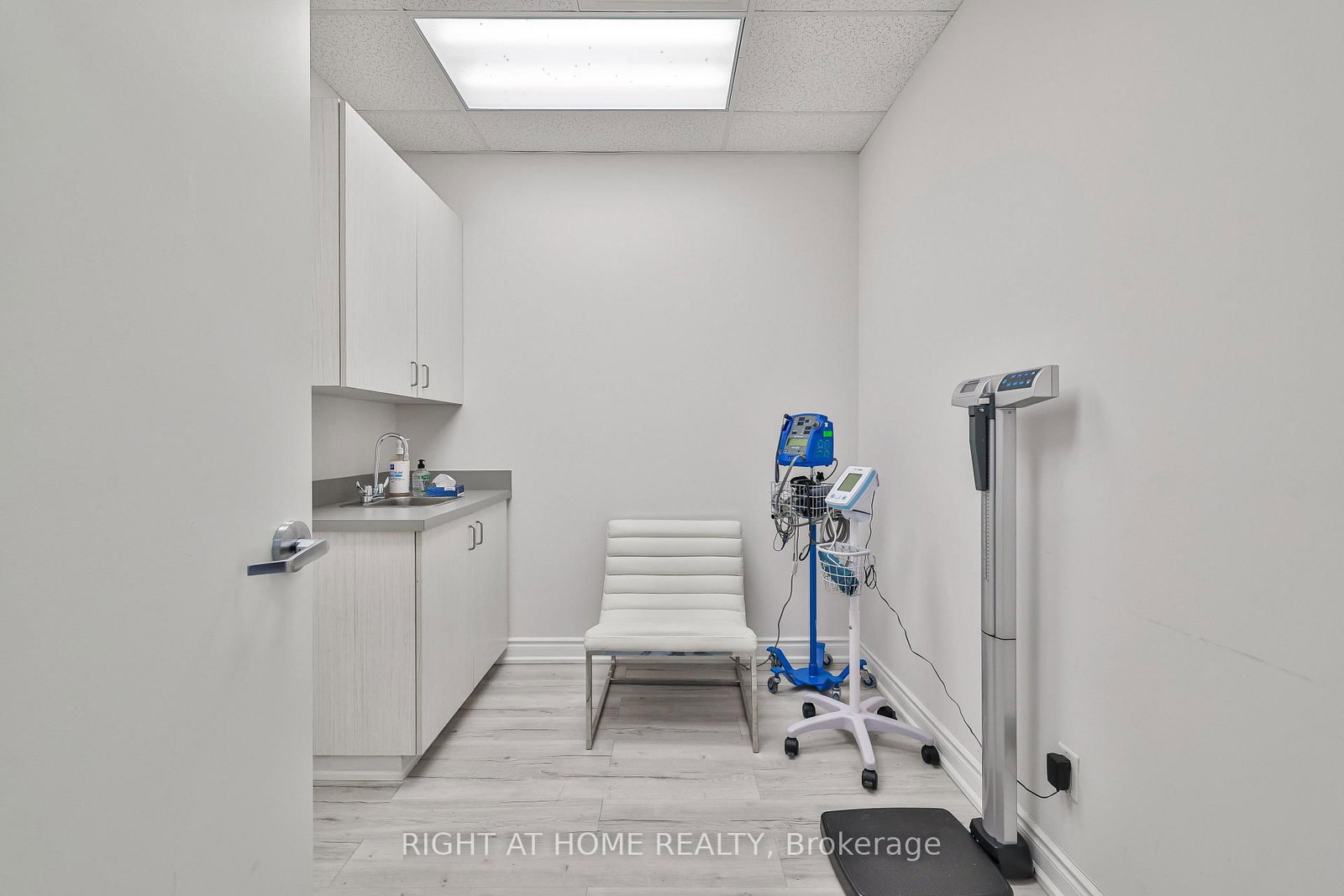 3075 Hospital Gate, Unit 414 - Photo 22