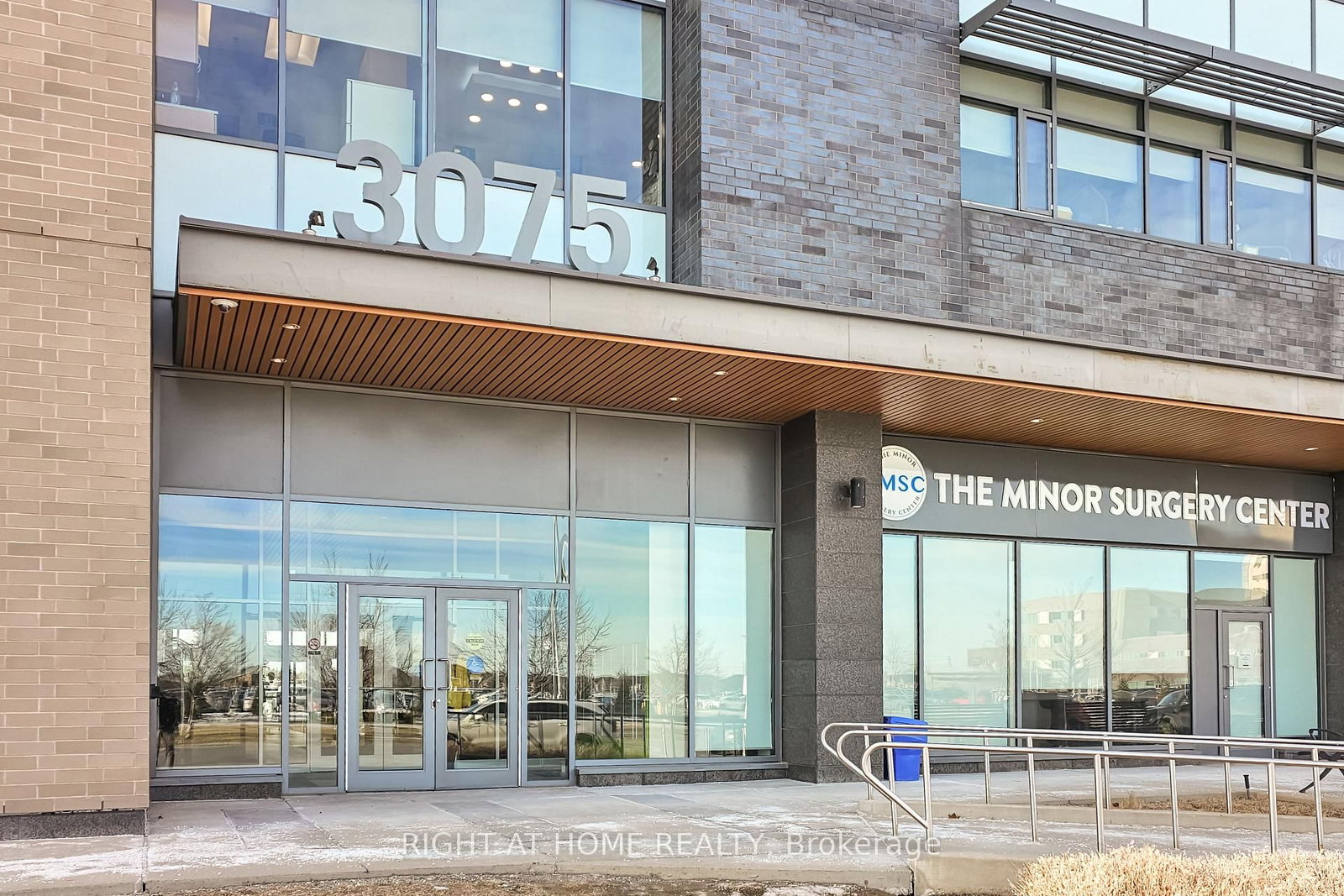 3075 Hospital Gate E, Unit 417 - Photo 2