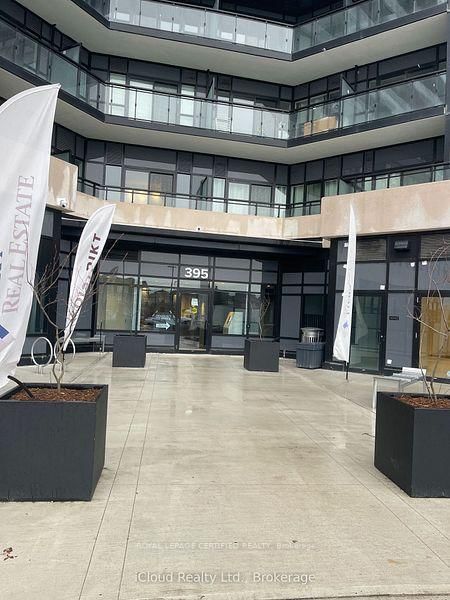 835 - 395 Dundas Street