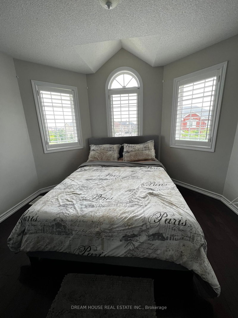 Main - 42 Toddville Rd, Brampton, L6P 3J2 | Image 3