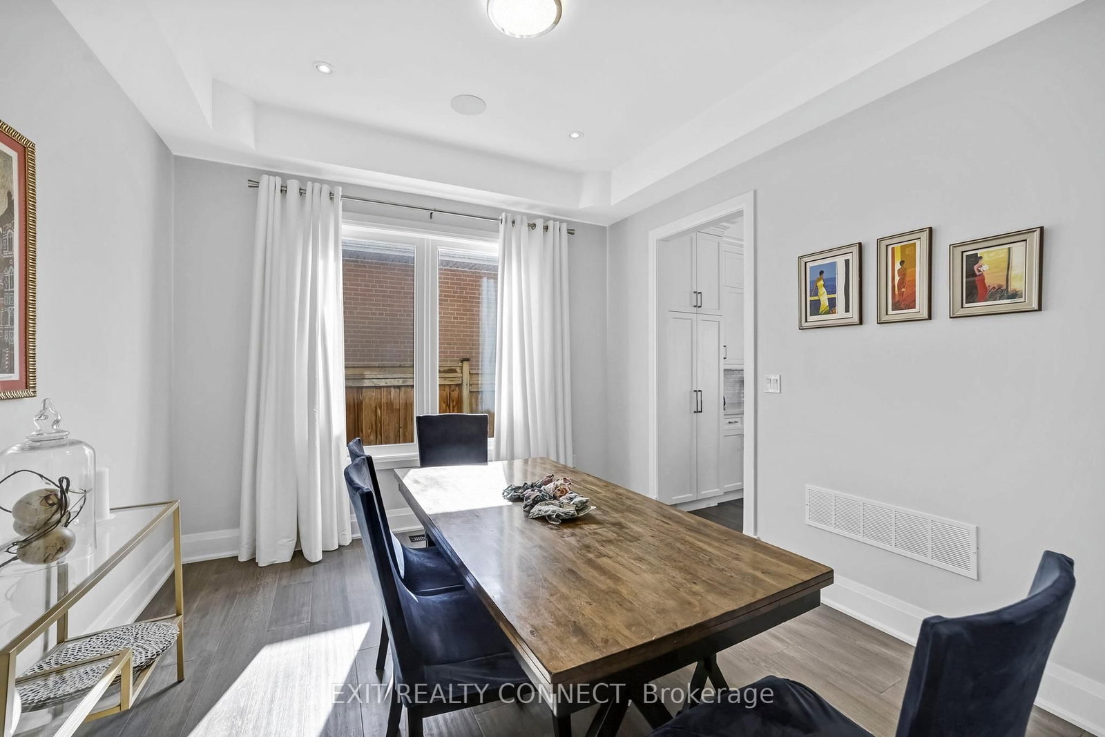 Detached House for sale at 458 Third Line, Oakville, Ontario, L6L 4A5 - West - MLS: W12830592