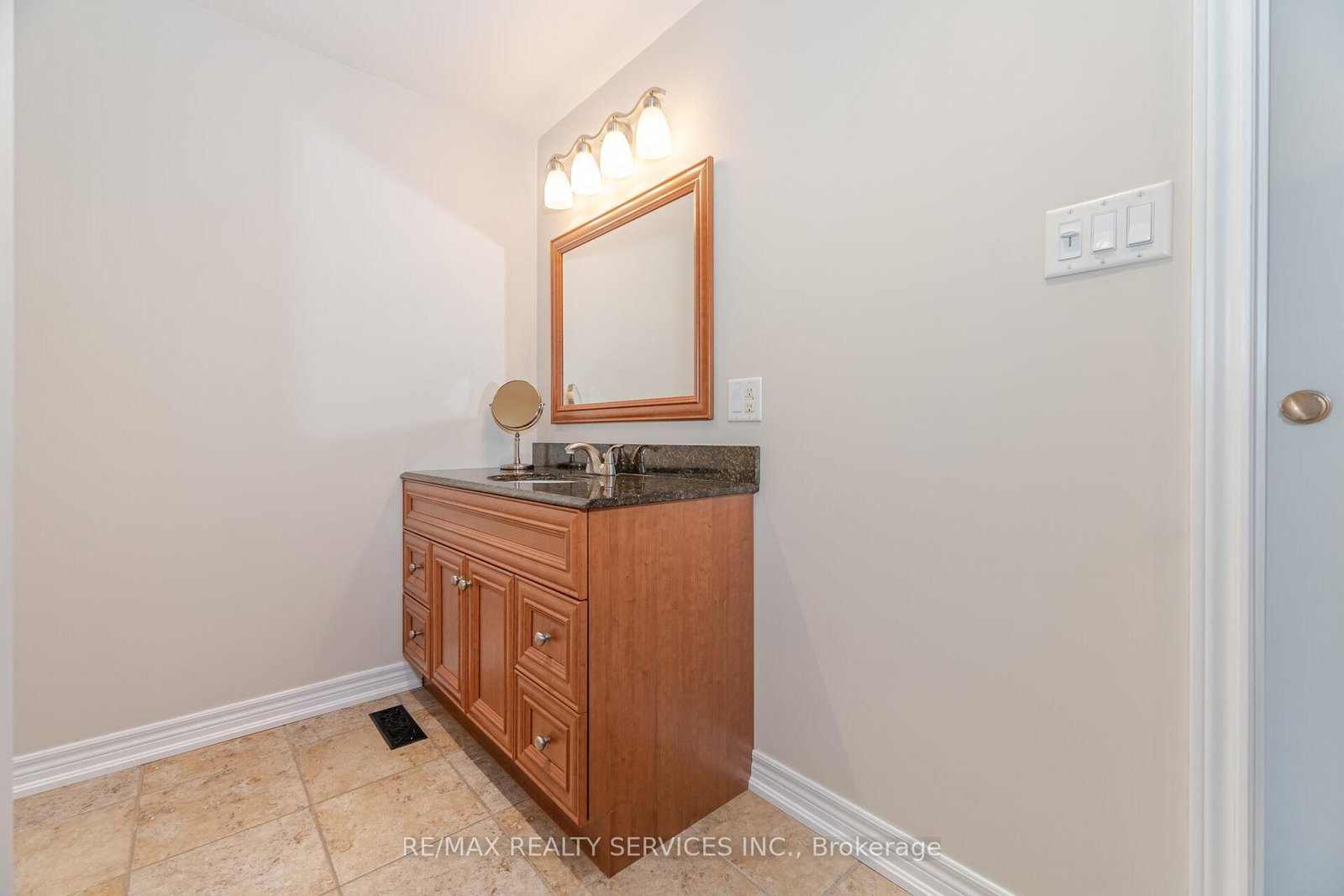 Semi-Detached House for sale at 12 Sparklett Crescent, Brampton, Ontario, L6Z 1M8 - Heart Lake East - MLS: W12830696