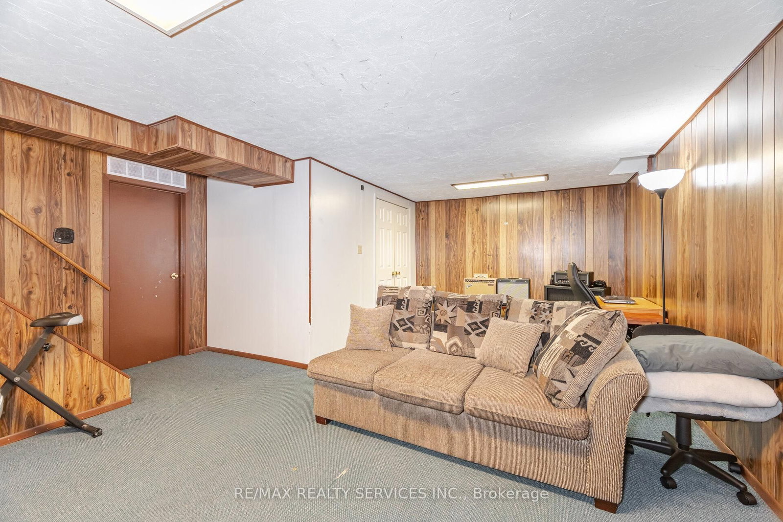 Semi-Detached House for sale at 12 Sparklett Crescent, Brampton, Ontario, L6Z 1M8 - Heart Lake East - MLS: W12830696