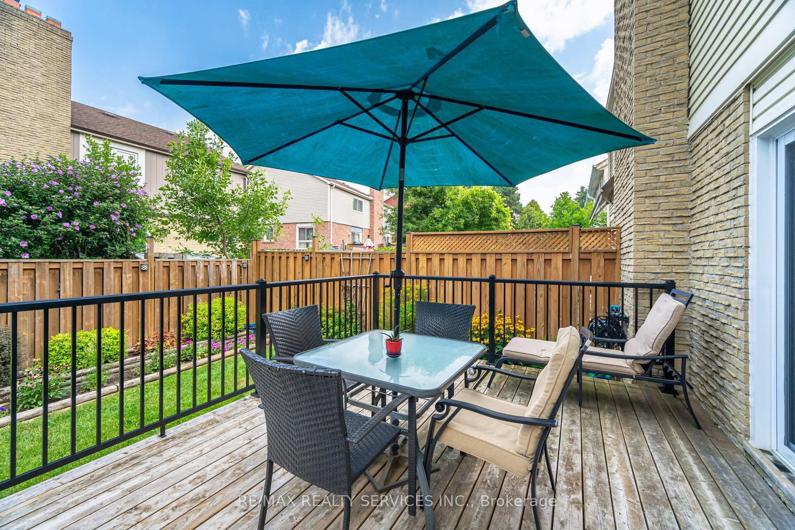 Semi-Detached House for sale at 12 Sparklett Crescent, Brampton, Ontario, L6Z 1M8 - Heart Lake East - MLS: W12830696