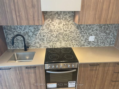 10 Lagerfeld Brampton,ON L7A 5L3 — Photo 36
