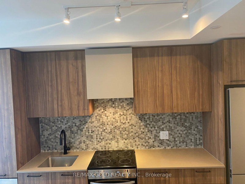 10 Lagerfeld Brampton,ON L7A 5L3 — Photo 41
