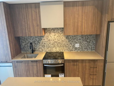 10 Lagerfeld Brampton,ON L7A 5L3 — Photo 42