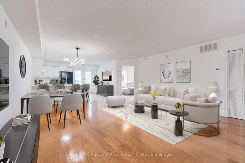 212 - 1460 Bishops Gate, Oakville, L6M 4N5 | Image 2