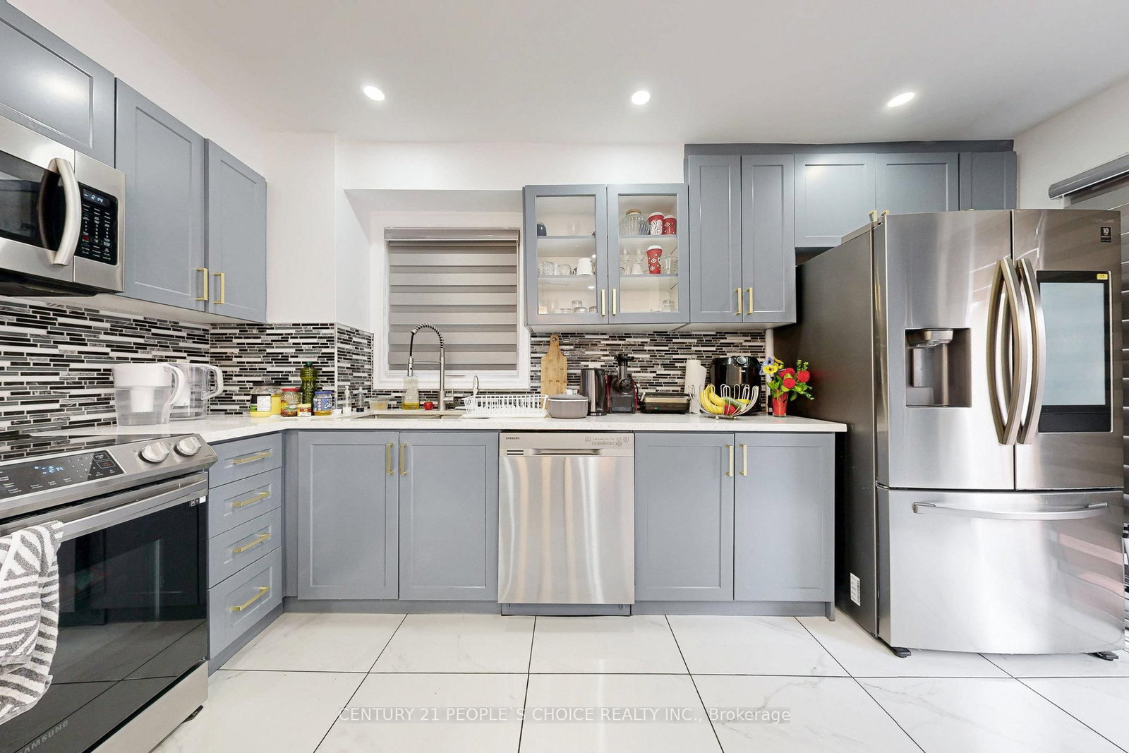 Detached House for sale at 31 Dorking Drive, Brampton, Ontario, L6Z 3T9 - Heart Lake West - MLS: W12831586