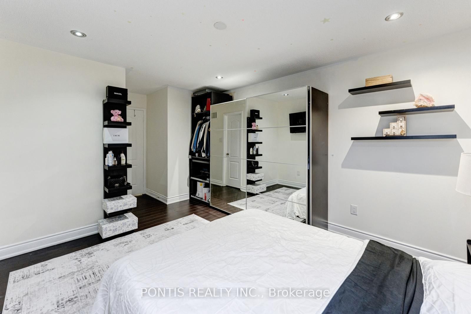 Detached House for sale at 48 Sawston Circle, Brampton, Ontario, L7A 2N7 - Fletcher's Meadow - MLS: W12831638