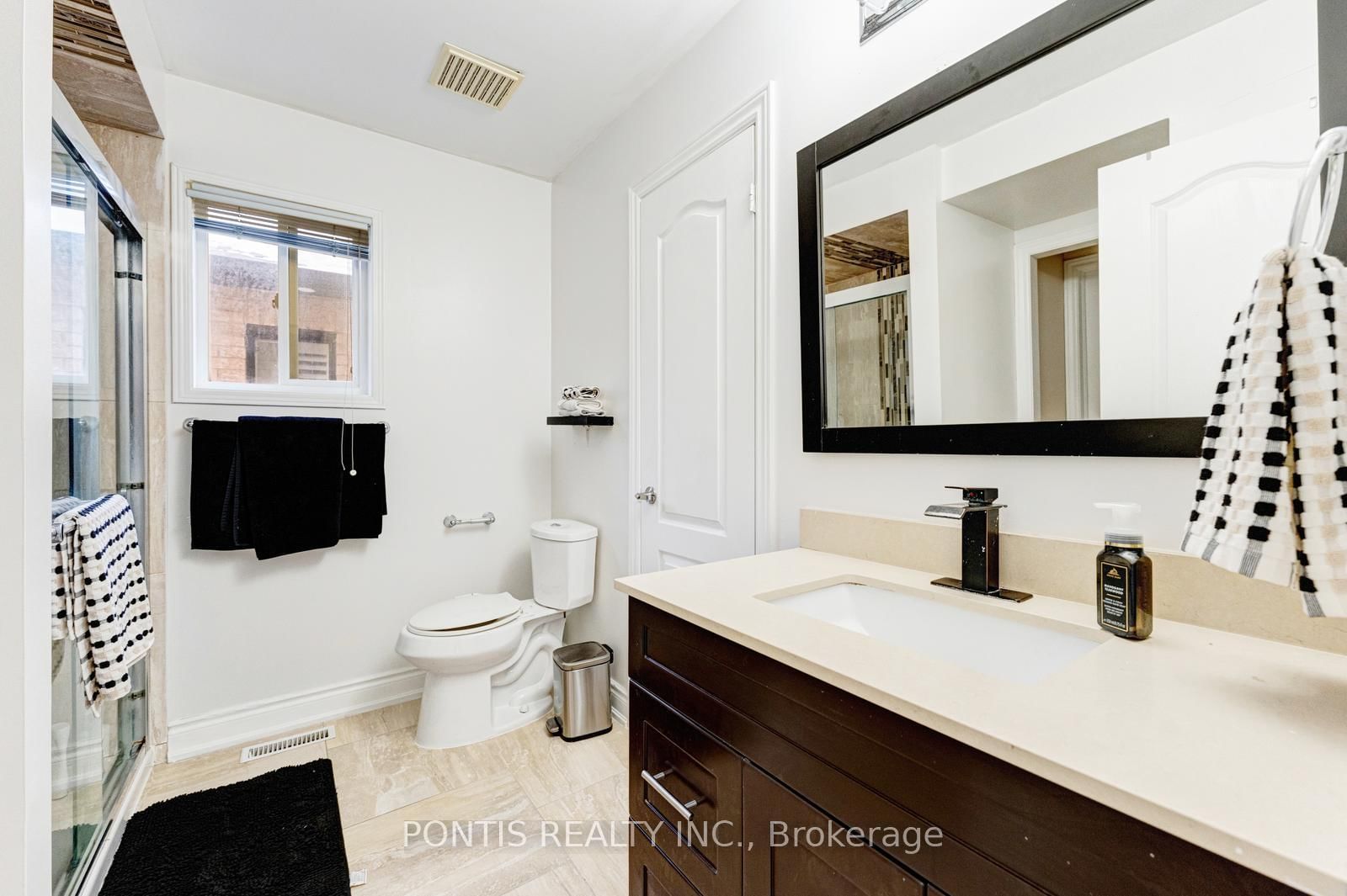 Detached House for sale at 48 Sawston Circle, Brampton, Ontario, L7A 2N7 - Fletcher's Meadow - MLS: W12831638